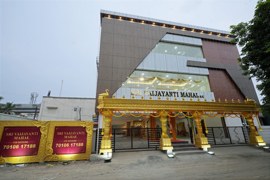 Srivaijayanthimahal Front view